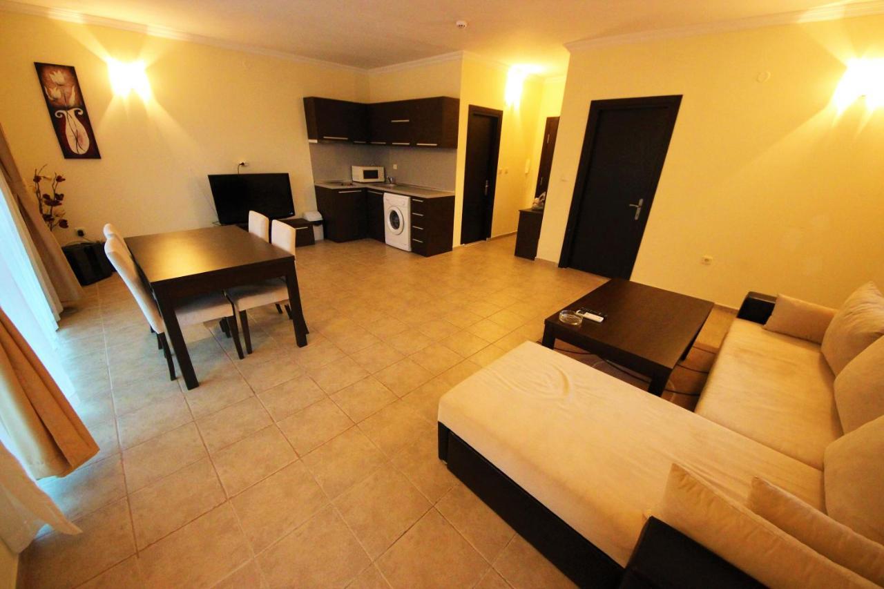 Menada Sveti Vlas Apartments エクステリア 写真